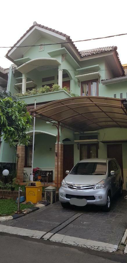 Rumah Satoe Депок Экстерьер фото